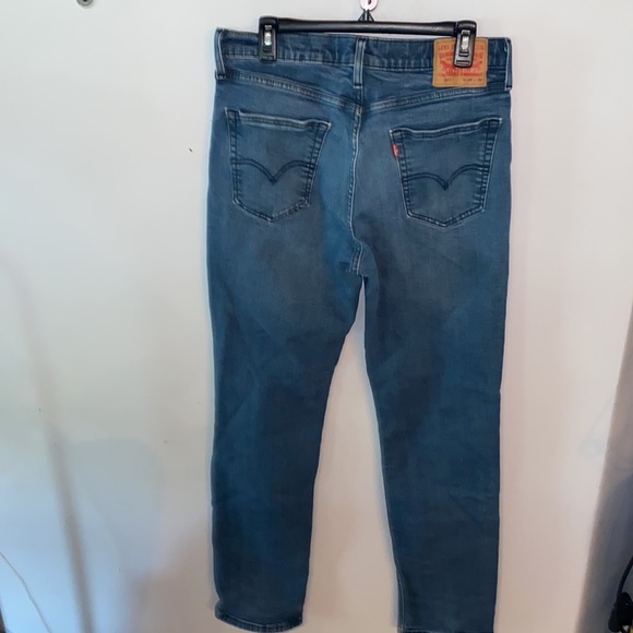 Men’s 541 Levi’s 34” by 36” - Picture 6 of 7